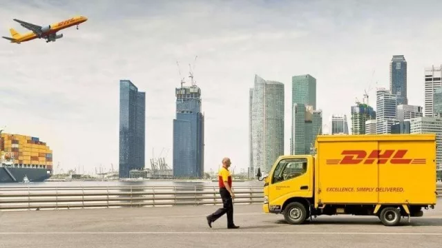 De China a la puerta de tu empresa en 16 días: así funciona la nueva logística multimodal de DHL