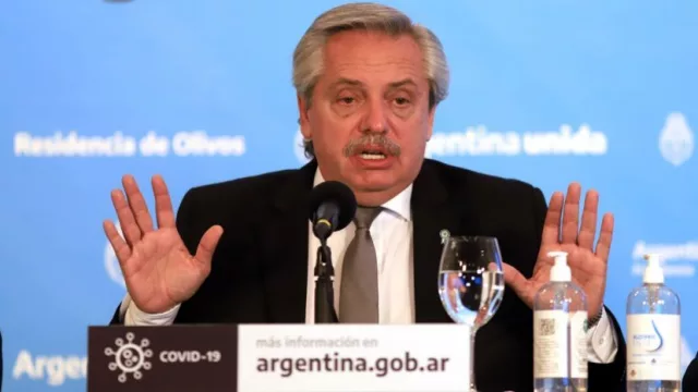 No hay cuarentena, dice Alberto, pero...