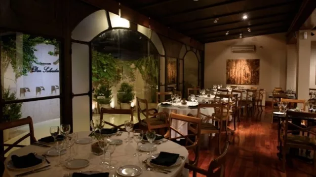 Gastronómicos piden atender hasta las 00 para sortear “la peor crisis de la historia” 