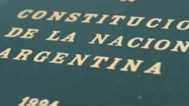Por qué ni la Policía ni el COE puede hoy irrumpir en tu casa si te juntás con amigos (Orgaz explica nuestros derechos)