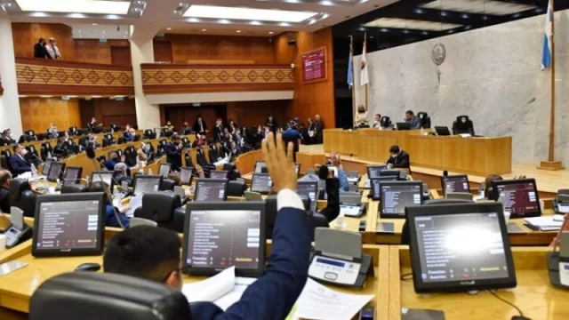 Tucumán cierra sus fronteras: estos son los sectores que quedarían exceptuados 