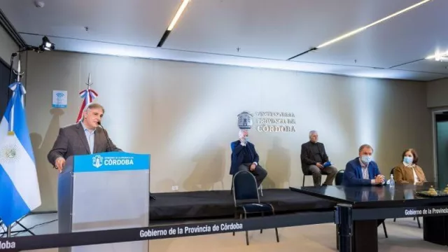 Llaryora acompañó a Schiaretti en el anuncio de la continuidad de las obras del tercer carril de la Circunvalación