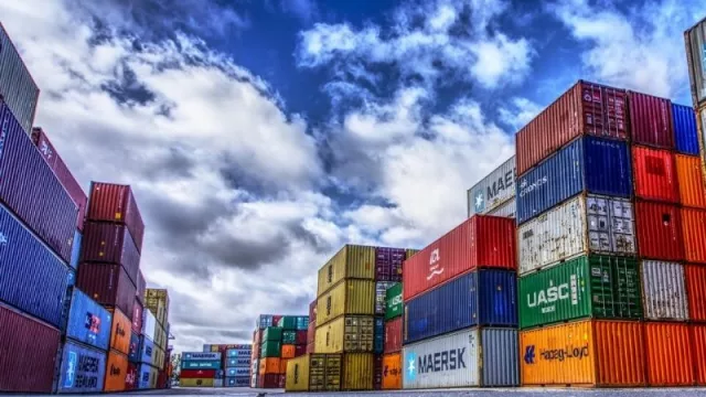 China se llevó a todos puestos (las exportaciones de mayo cayeron 20,4%)