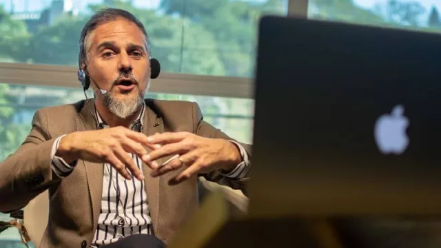  Lucas Salim ayer ya en las oficinas de Proaco; en toda la cuarentena, la empresa siguió trabajando a full.
