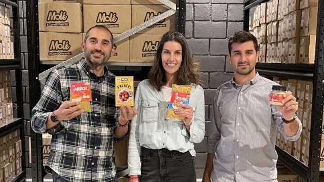 El equipo de trabajo de Molé: Matías Osman, Mariana Petri e Ignacio Cibils
