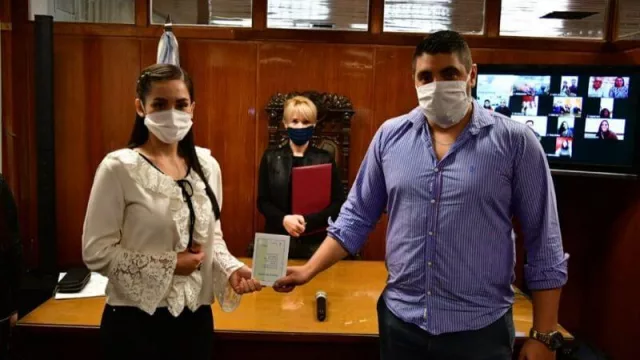 La Municipalidad estrenó el servicio de casamientos con transmisión online