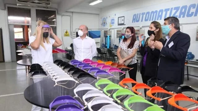 La solidaridad de los tucumanos en tiempos de pandemia: se suman máscaras 3D a Salud 