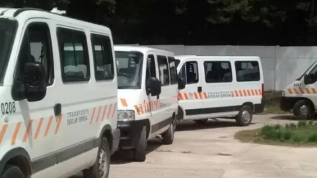 No pudieron “pasar el verano”: los transportes escolares de Córdoba van a pérdida ($ 90.000/mes por cada vehículo)