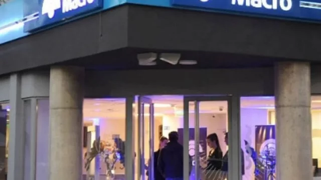 Banco Macro vuelve a abrir sus sucursales (para retiro de efectivo de determinados clientes)