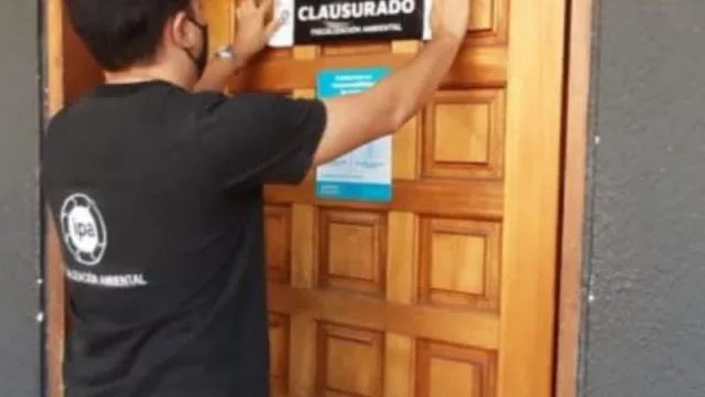 La Municipalidad clausura a Sushiworld, Patio Burgués y Unplugged (por no contar con el servicio de recolección de residuos)