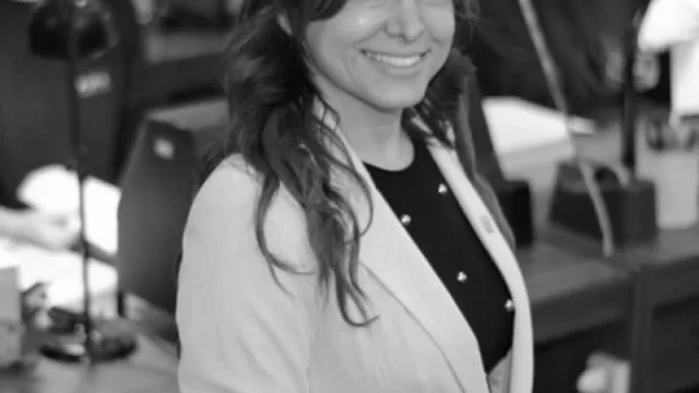 Por si hace falta, están listos: Gráfica Latina puede imprimir bonos con la seguridad de un billete (con QR para rastreo digital)