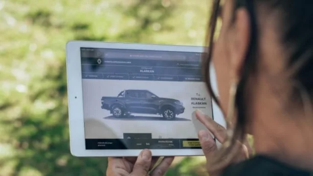 Clic y al carrito de compras: Renault avanza en su venta directa online
