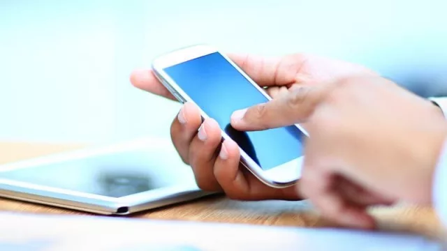 Conectados para poder regresar (roaming gratuito a uruguayos en el exterior)