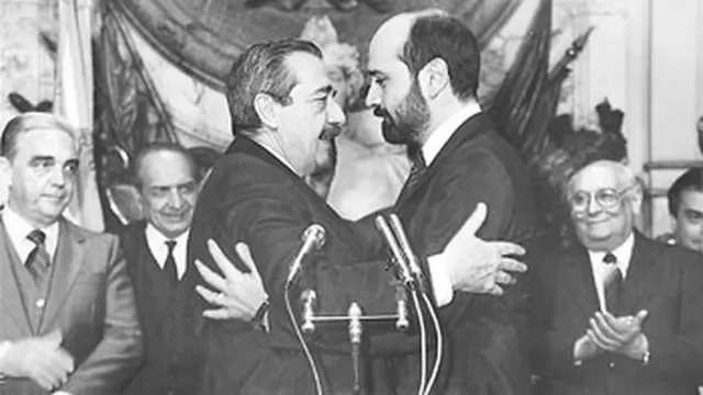 Batakis a nada de ser "la Pugliese" de Alberto (el paso siguiente, Jesús Rodríguez, es con transición política a la vista)