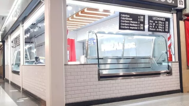 Mira Hermanos: la carnicería boutique (que parece un quirófano) que suma Mercado Norte