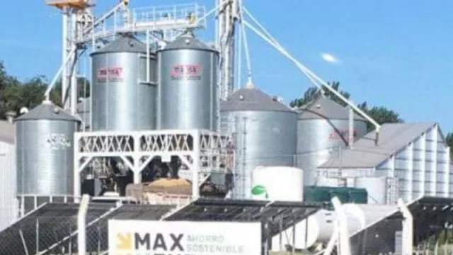 Con casi 100 paneles solares, Chazón tiene su primera empresa con energías renovables  