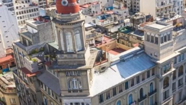 Inauguró Franca City Hostel, el primer alojamiento en Buenos Aires con camas cápsulas súper size 