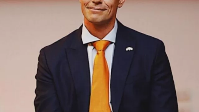 Arranca un calendario de 10 encuentros de la Mesa Naranja (de tecnología médica a industria creativa)