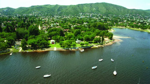 Una explicación de por qué las marcas no “activan” en Carlos Paz...