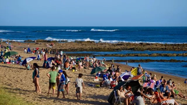 Unos 2.000 argentinos usan tarjeta Mi Dinero (y evitan el 30% de recargo)