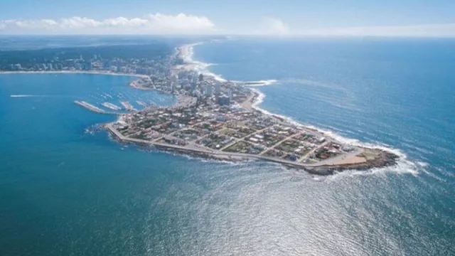 El turismo de enero 2020 en Uruguay fue similar al del año anterior 