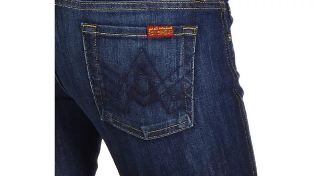 La marca 7 for all mankind llegó a Uruguay (y mira Argentina)