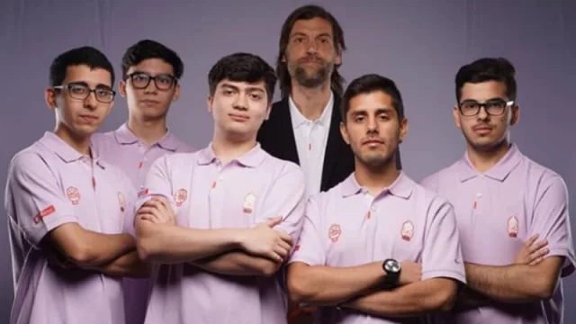 Kimi, Regi, Zalo, Fabricio Oberto, Woofi y Hazzard, los integrantes de New Indians GG.
