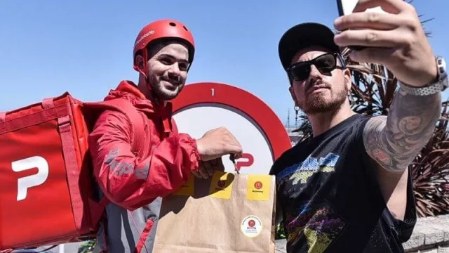 Una buena idea: pedís un Big Mac en la playa y te lo llevan a un McDelivery Points (MDQ y Pinamar)