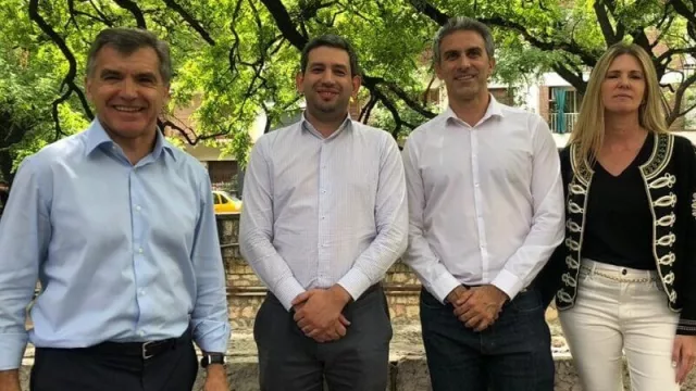 Claro revive la telefonía fija (ahora gratis) con su fibra óptica al hogar (50 Mb por $ 649 y tres meses sin costo)