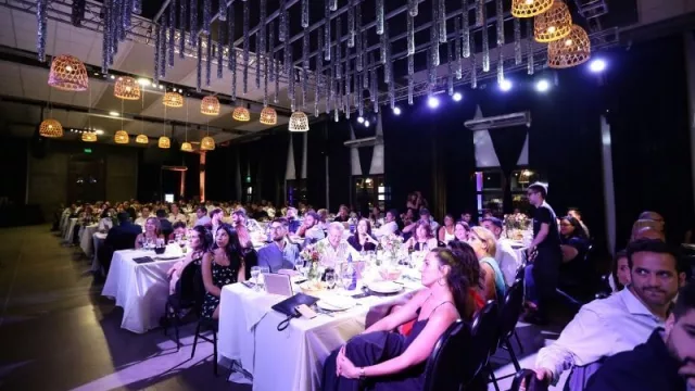 A salón lleno: así lucía Alto Botánico.