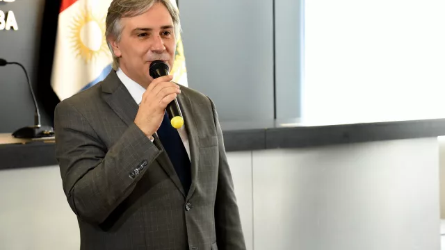 El intendente Martín Llaryora puso en funciones al gabinete municipal