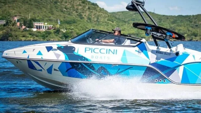 Mauro Piccini (Indusplast) no solo hace piletas: también lanchas (y de las premium)