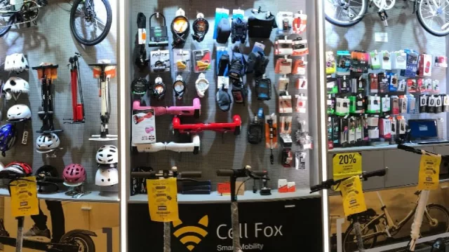 Cell Fox ya tiene su local exclusivo de movilidad inteligente en Nuevocentro (¿probaste el monopatín?)
