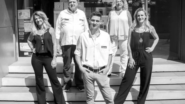 Con Alberdi GNC y Quick Lane consolidados, los Sánchez miran los autos eléctricos