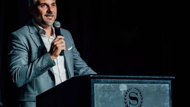 Junior Achievement celebró sus “25 años siendo protagonistas de la historia” con una gran Noche de los Héroes