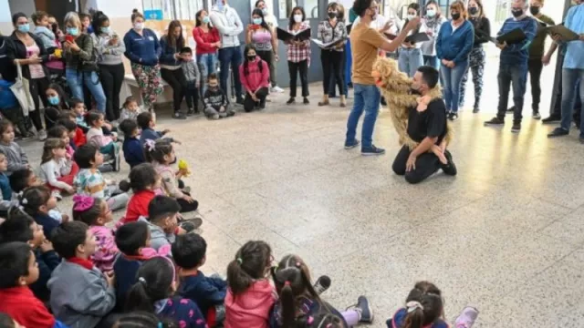 “Aprendo con Cultura”: la Municipalidad relanzó el programa educativo que alcanzará a 16 mil estudiantes