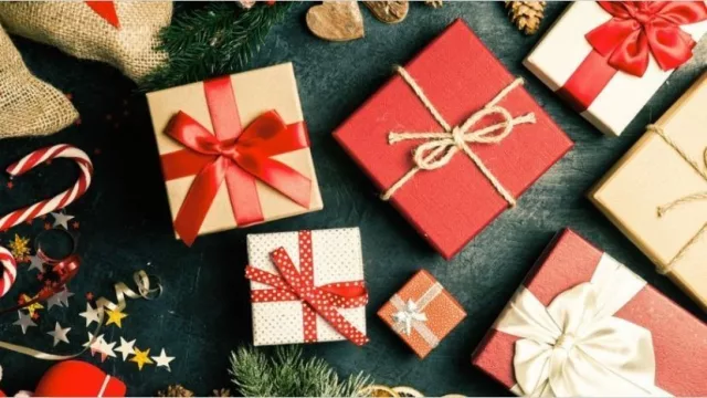 Para ganarle a la crisis, crece el 'stockeo' de regalos de Navidad