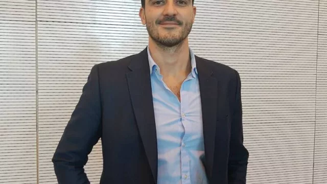 Rebanking ya tiene 23.000 clientes activos y emite Amex (llegan préstamos personales y Mastercard)