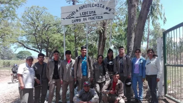 La empresa en la escuela: jóvenes se capacitan en la empresa Ledesma