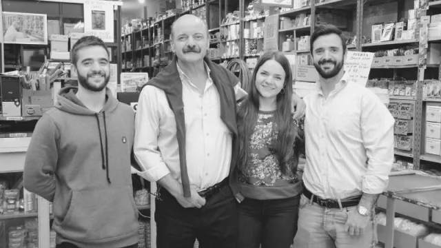 Martínez y Martínez cumplió 58 años atendiendo las necesidades de los salteños