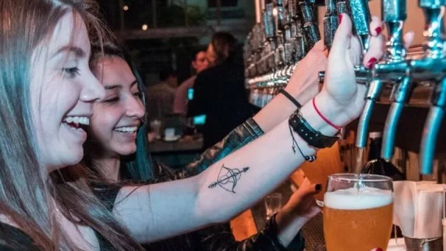 Se viene otra LNDLB (La Noche de las Birrerías): ya son 100 bares de CABA y miran Córdoba  