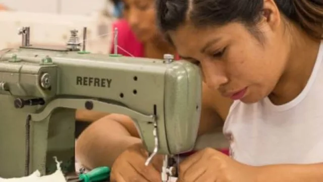 Arredo aporta: lanzó una nueva línea hecha por costureras de la ONG Mediapila