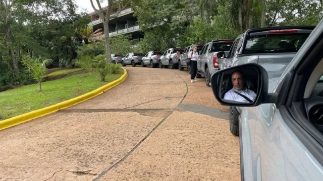 Más de 50 de las nuevas Nissan Frontier viajaron hasta Iguazú para los test drive a prensa y concesionarios.