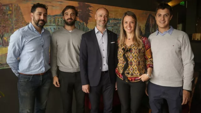El equipo de Iris Energía: Gonzalo Allais, Agustín Damonte, Fernando Damonte, Ana Damonte y Julián Nóbrega

