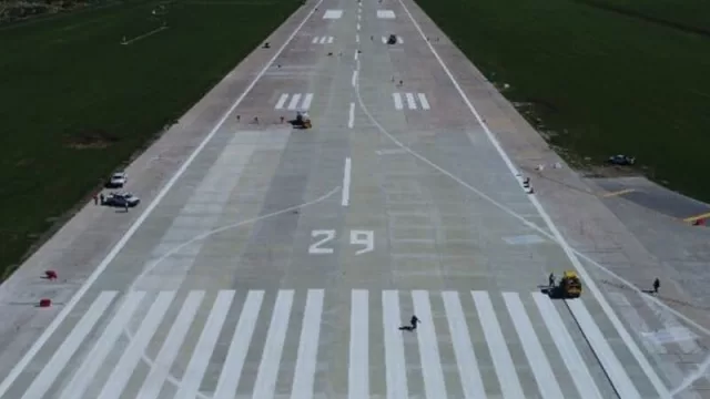 La recesión llega a los aviones, último bastión del macrismo: -4% en internacionales, +1% en total