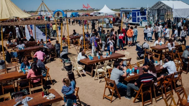 Los festejos por los 10 años de Manantiales en el barrio, durante este sábado.