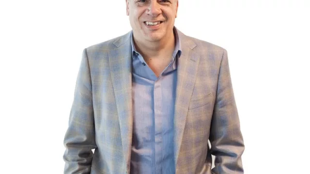 Con una red internacional más fuerte que el negocio local