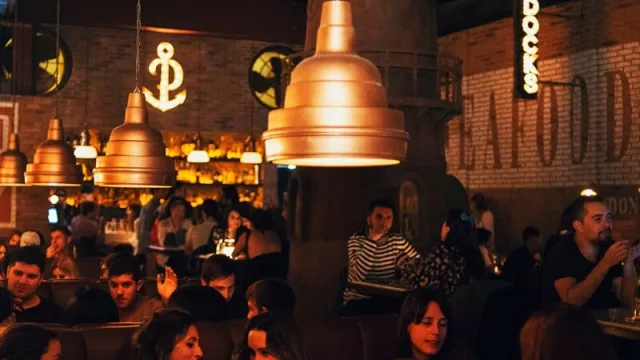 El original bar speakeasy de Palermo transporta a viejos puertos de los '30