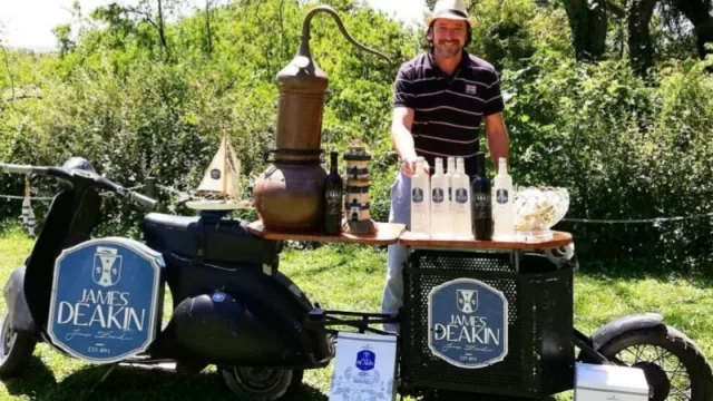 El Gin Bar, una barra móvil que recorre diferentes eventos.