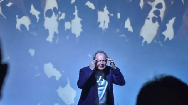 Sergio Elguezábal nos dice: ¡despertate, cuidá el medio ambiente! (Andreani acompaña con su bici eléctrica)